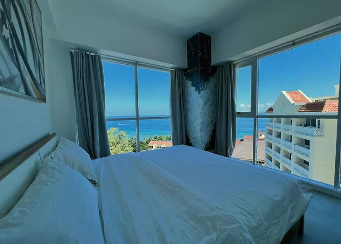 La Mirada Residences Sea-view