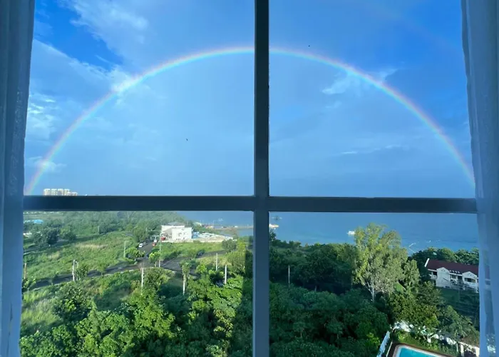 La Mirada Residences Sea-view Apartment Lapu-Lapu City