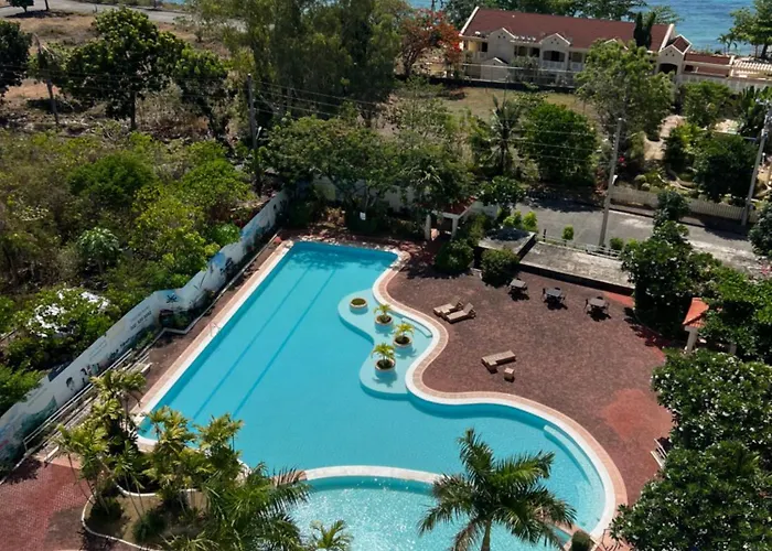 La Mirada Residences Sea-view Apartment