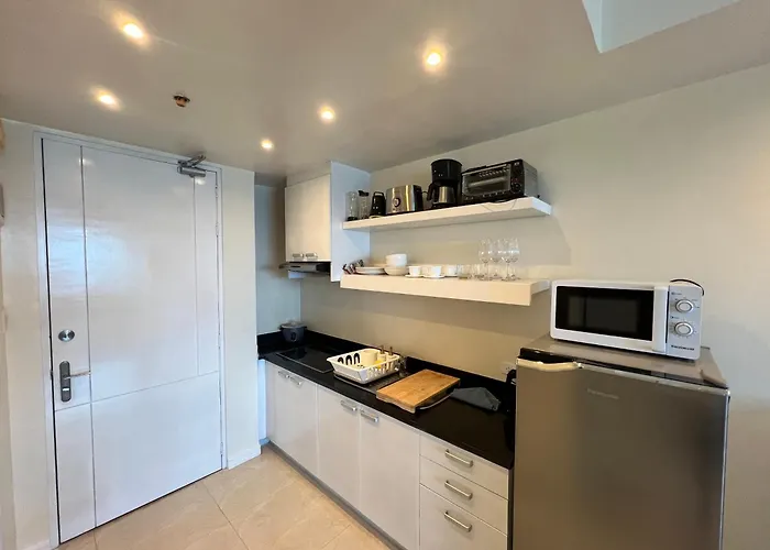 Apartment La Mirada Residences Sea-view Lapu-Lapu City