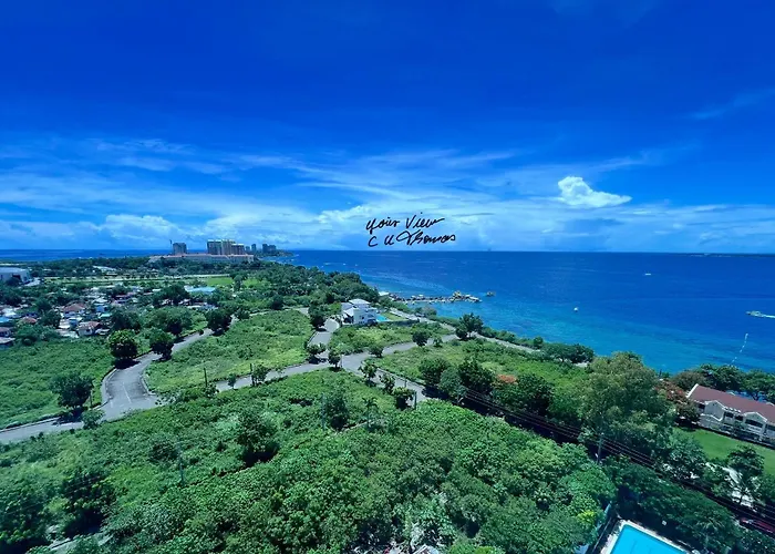 La Mirada Residences Sea-view Apartment