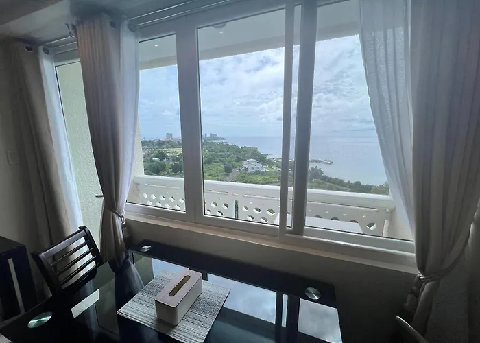 Apartment La Mirada Residences Sea-view Lapu-Lapu City