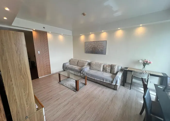 La Mirada Residences Sea-view