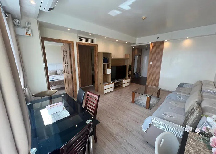 La Mirada Residences Sea-view *